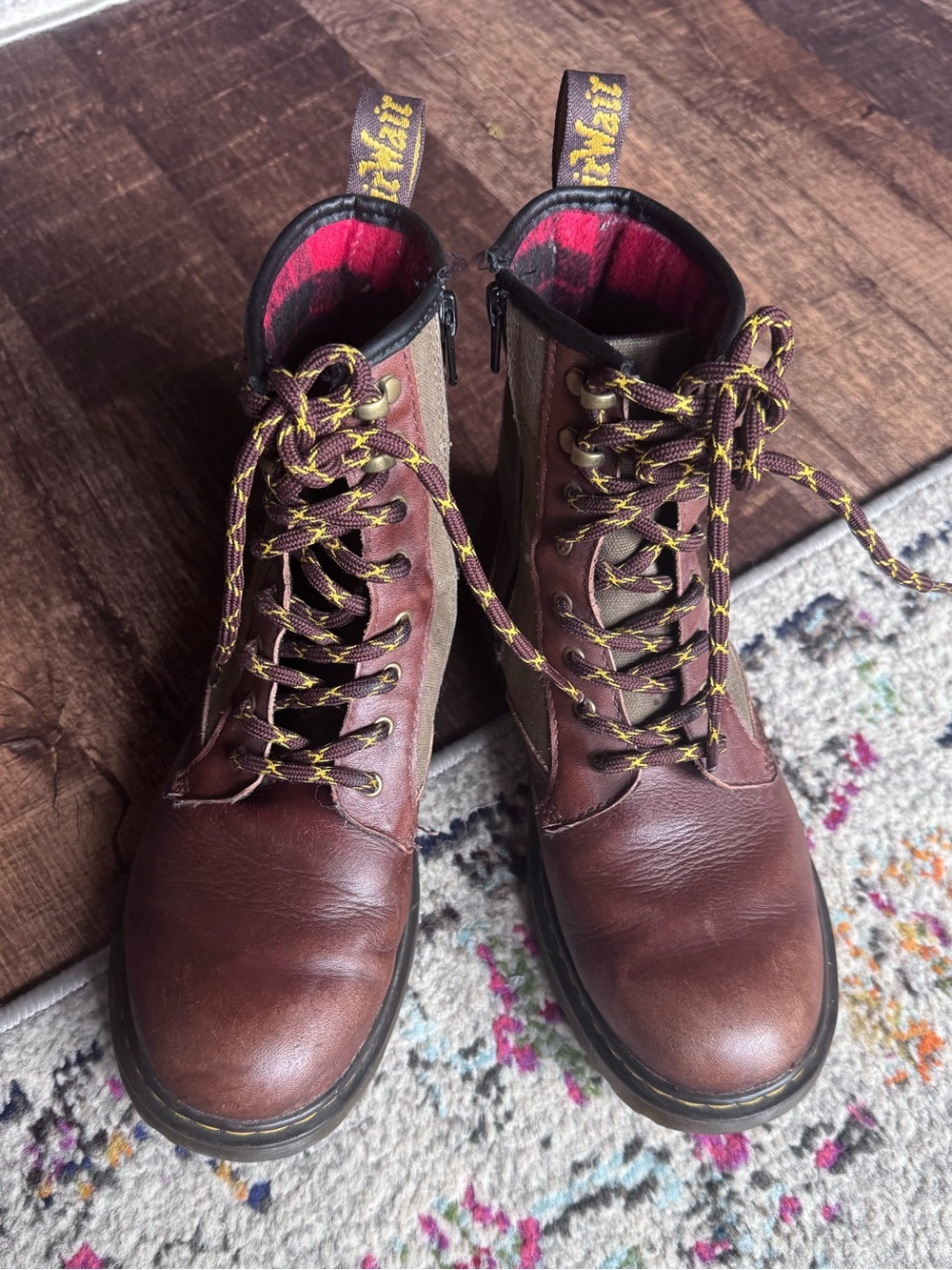 Dr. Martens Panely Boots 7 - Picture 2 of 8